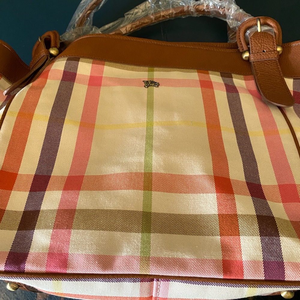 Beautiful tote bag pretty spring colors